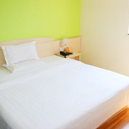 7Days Inn Shantou Coach Terminal Huang He Road Ngoại thất bức ảnh